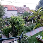 Bed and breakfast Garden