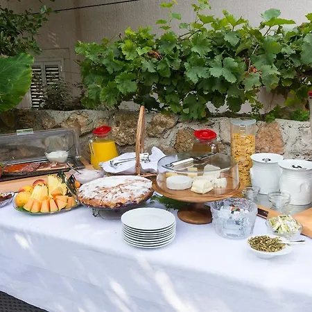 Garden 3*