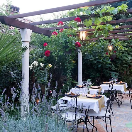 Garden 3*