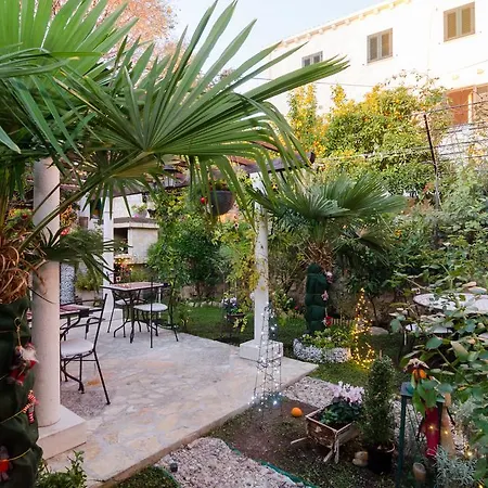 Garden Отель типа 