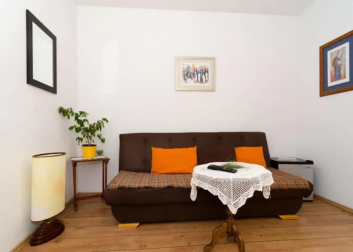 Couette-café Garden 3*