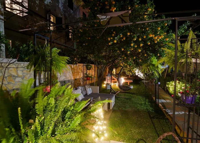 Garden Couette-café 3*