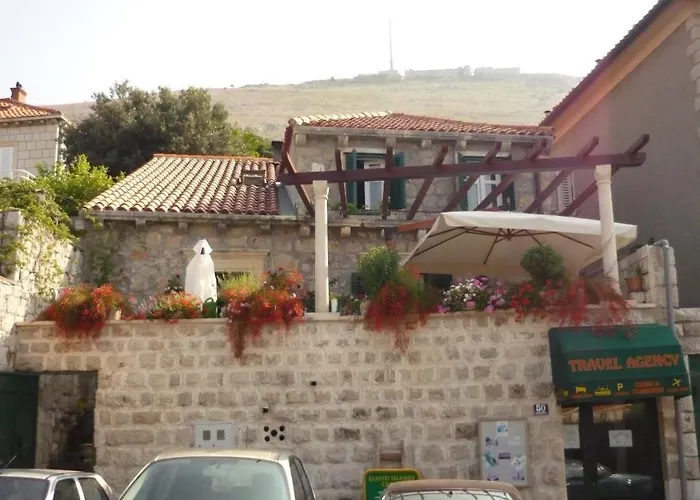 Garden Couette-café 3*