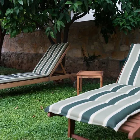 Bed & Breakfast Garden 3*