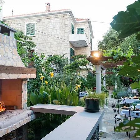 Bed & Breakfast Garden