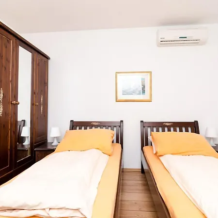 Bed & Breakfast Garden 3*