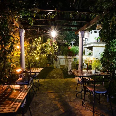 Bed & Breakfast Garden